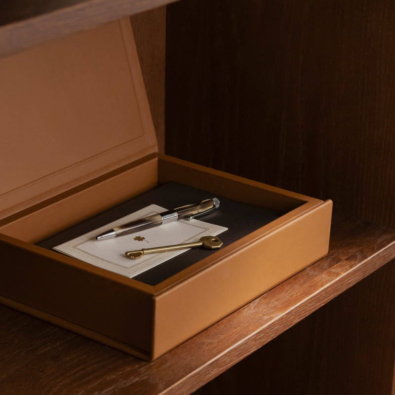 The Box: Leather - Cognac - Medium