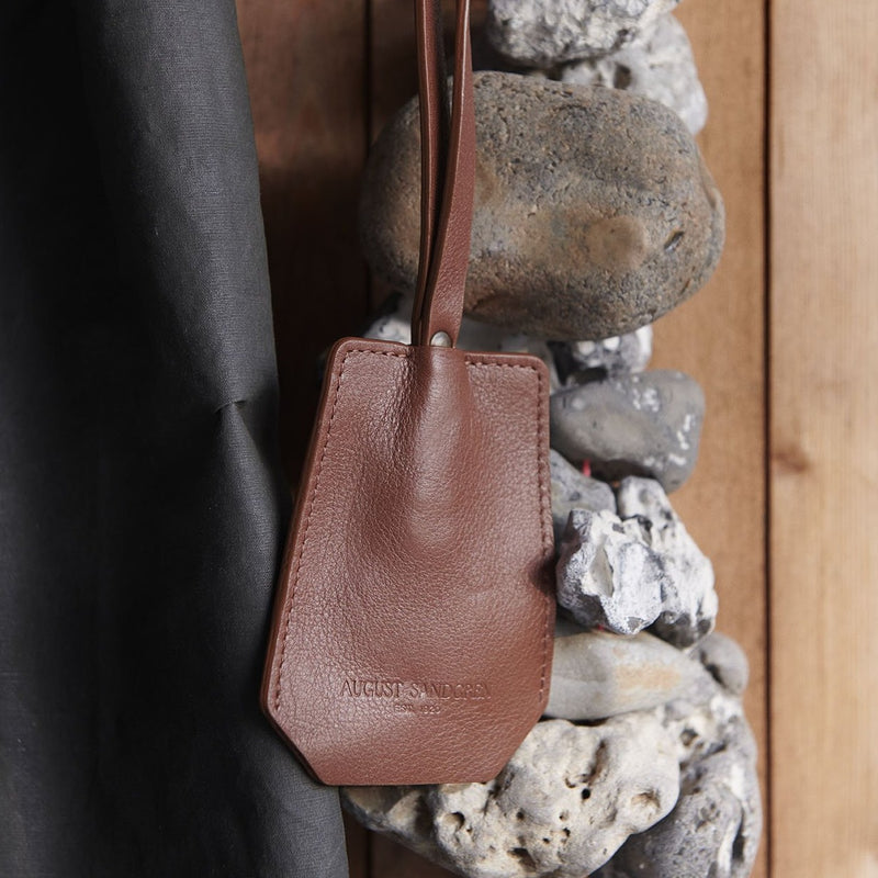 The Keyring: Surplus leather - Cognac - Long strap