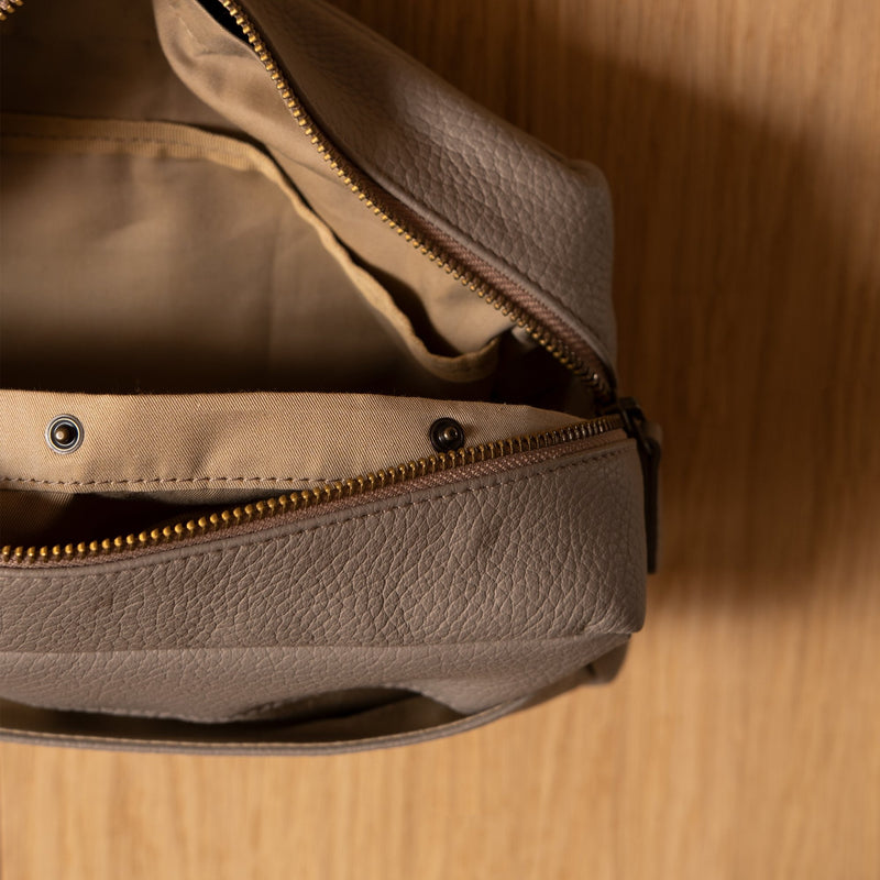 The Washbag: Surplus leather - Grey - One Size